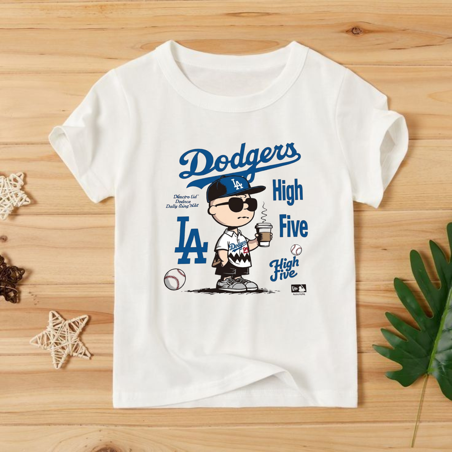 "Chillen' in LA" Snoopy Shirt – Retro Peanuts Dodgers Graphic Tee