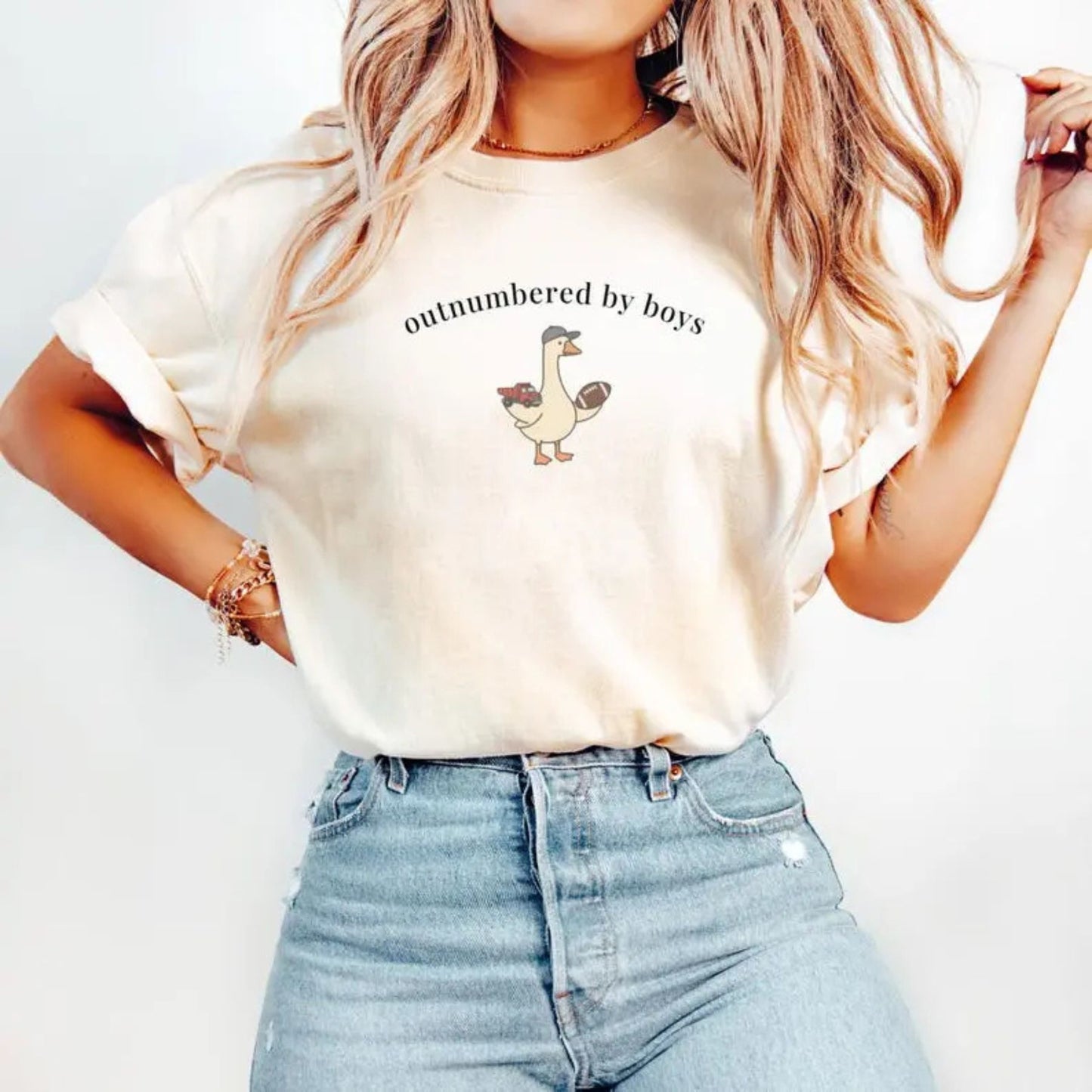 Comfort Colors Funny Boy Mom Goose T-Shirt – Aesthetic Boy Mama Graphic Tee, Cute Motherhood Shirt, Trendy Mother’s Day Gift