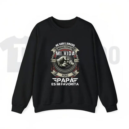 Papá Es Mi Favorita T-Shirt – Spanish Graphic Tee, Father’s Day Gift for Latino Dads, Cool Fist Bump Shirt for Men - Teezioo